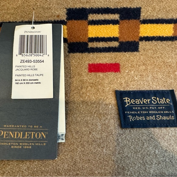NWT Pendleton Painted Hills Blanket (retired) - Picture 2 of 6